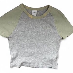 Tna Women’s Gray and Green Raglan Shirt